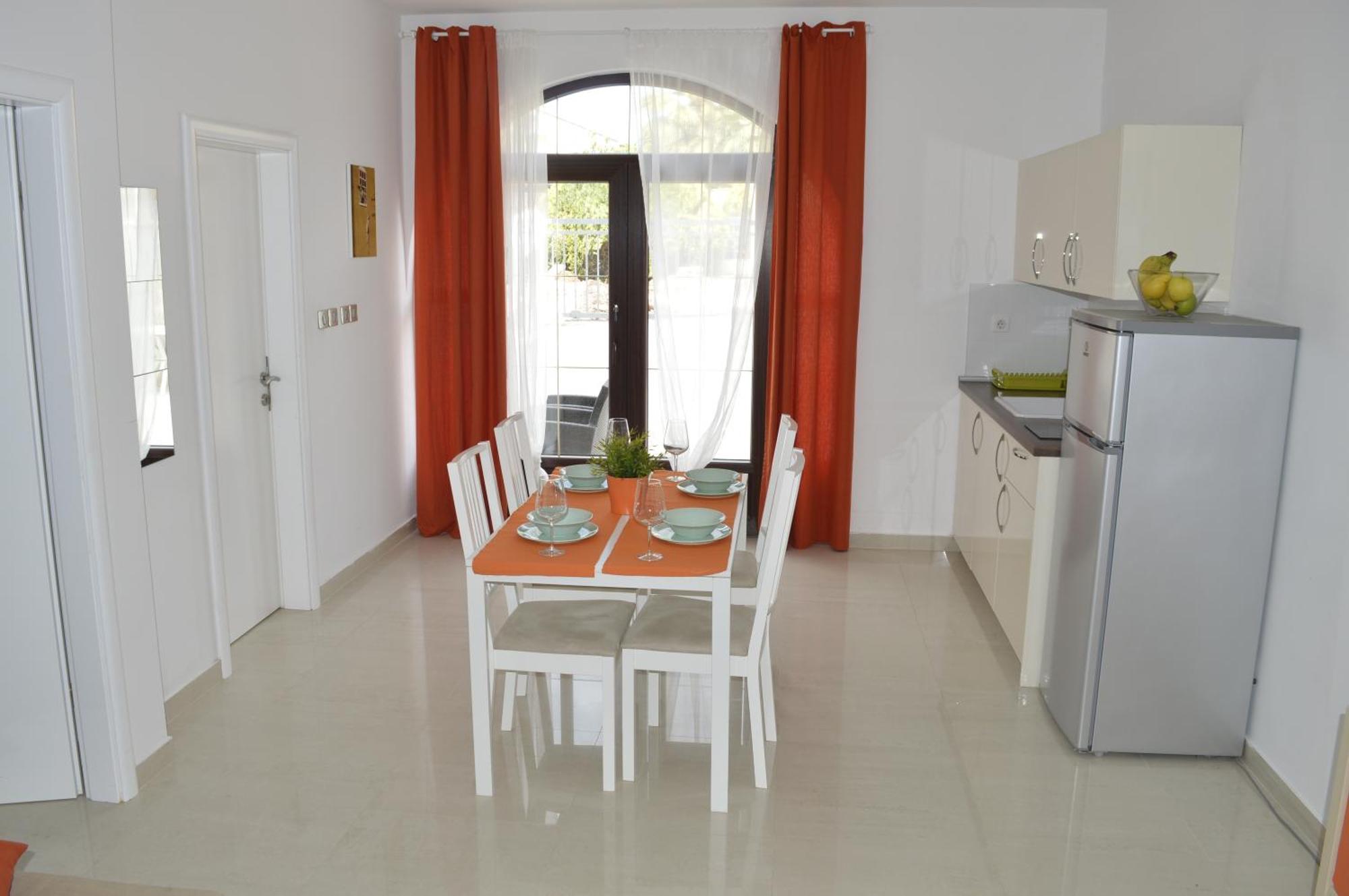 Apartments Villa Alba 波雷奇 外观 照片