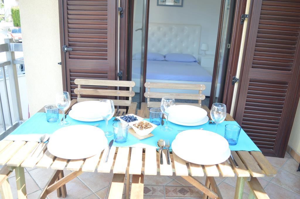 Apartments Villa Alba 波雷奇 外观 照片