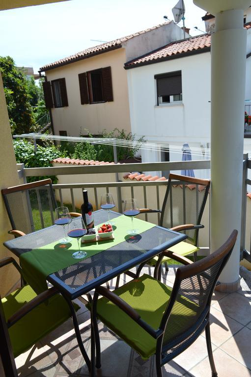 Apartments Villa Alba 波雷奇 外观 照片