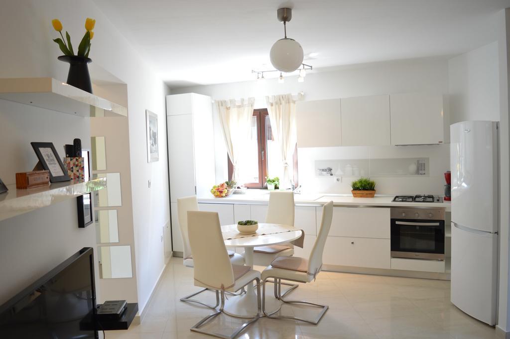 Apartments Villa Alba 波雷奇 外观 照片