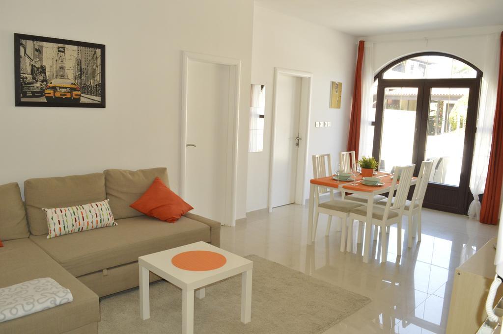 Apartments Villa Alba 波雷奇 外观 照片